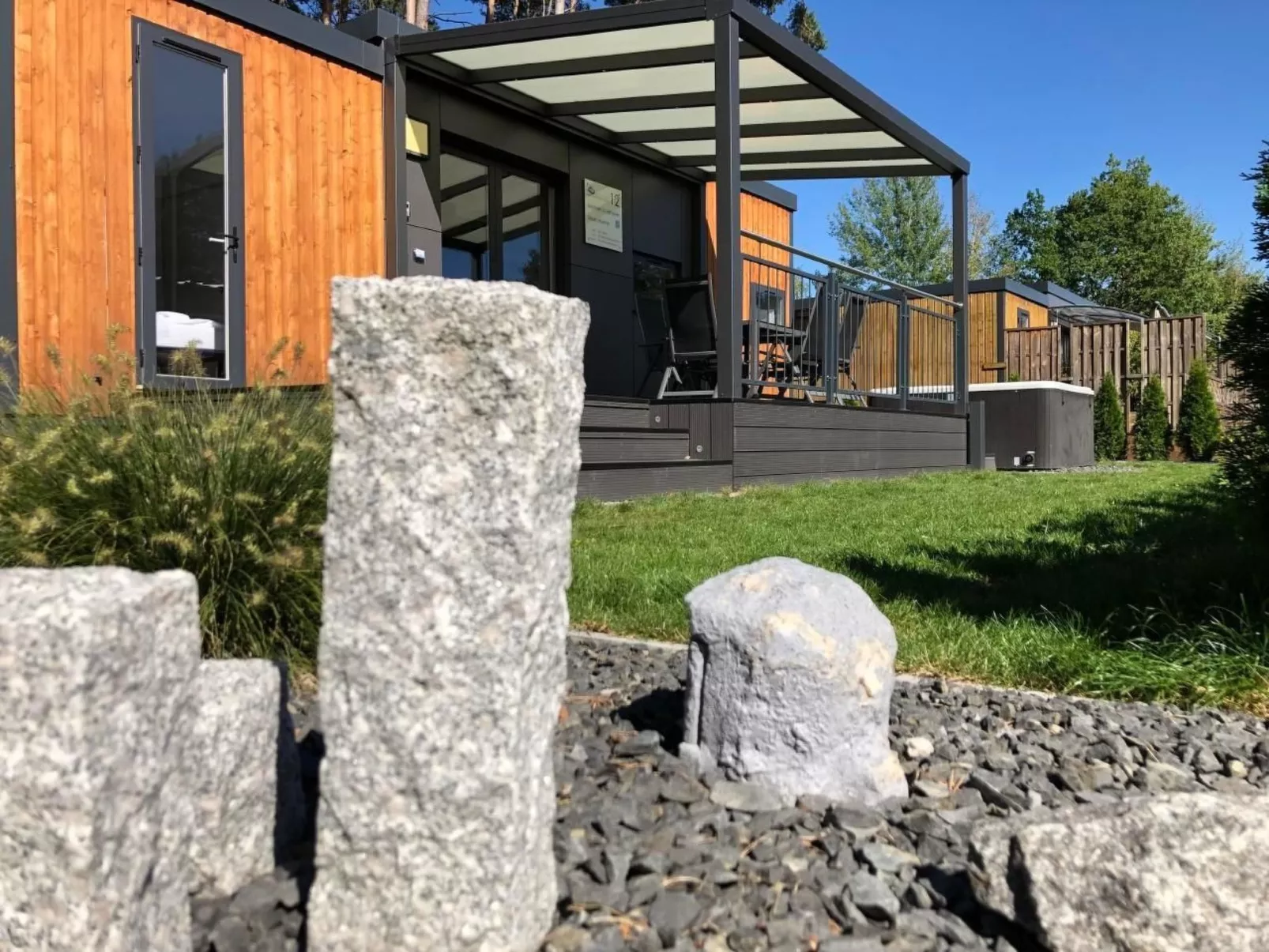 In Wackersdorf mit Whirlpool, Terrasse und Grill - Image-tags.info