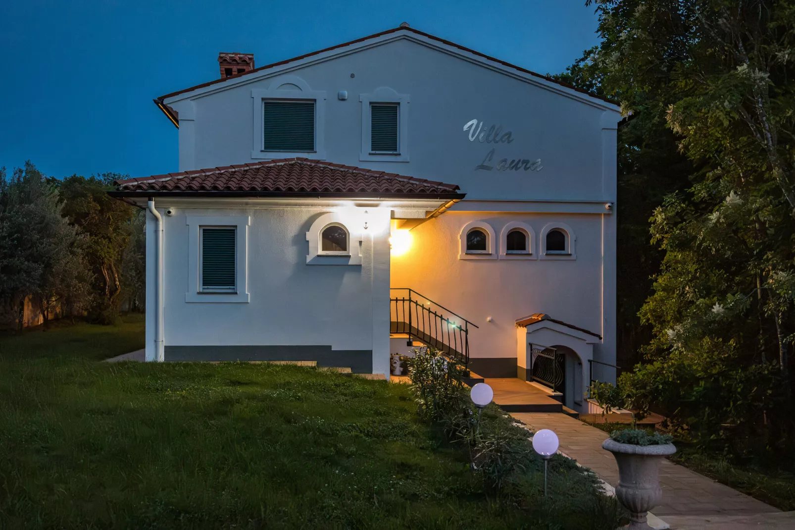 Villa Laura Medulin-Außenbereich Sommer