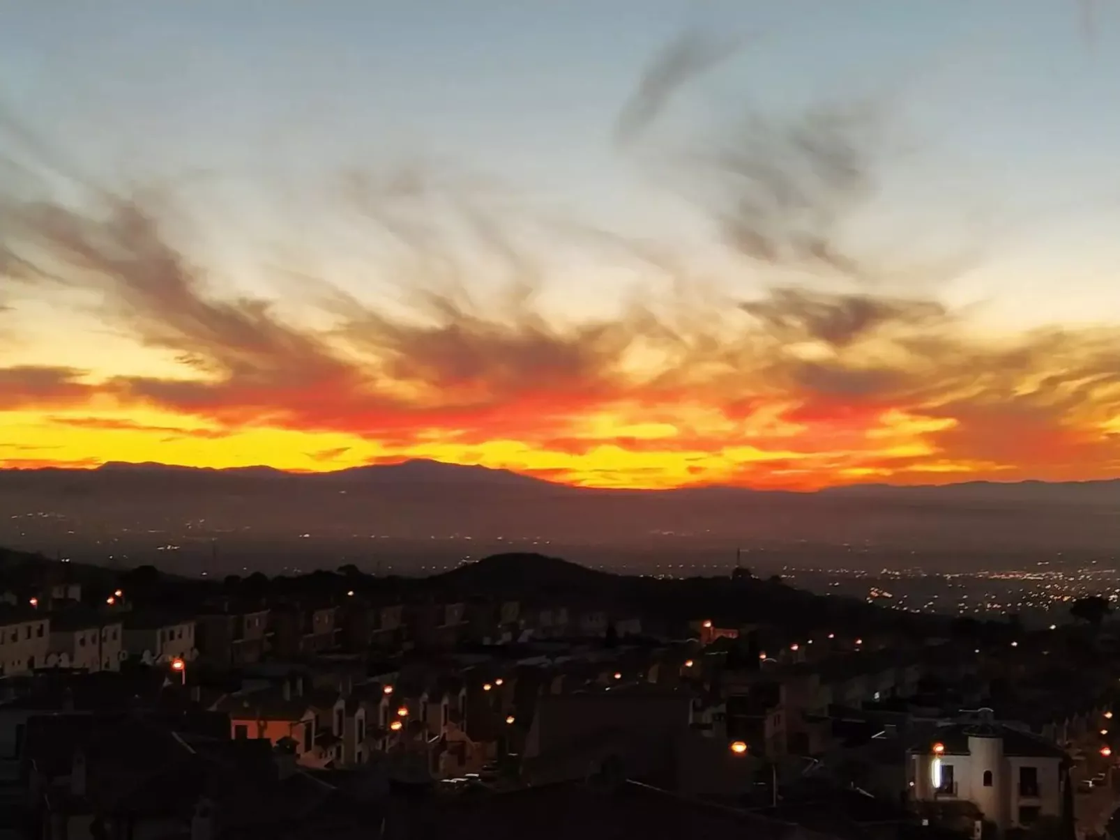 Helles Haus mit Aussicht und privatem Pool - Image-tags.info