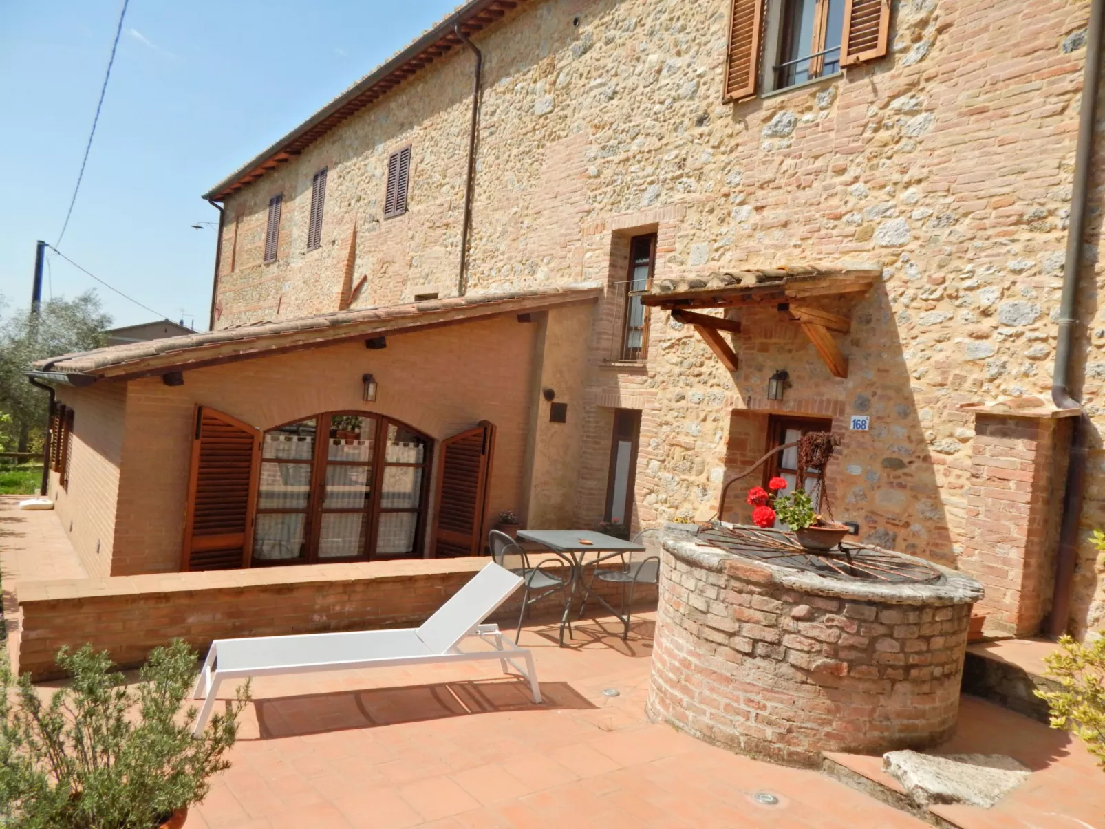 Wohnung auf dem Lande, 3 km vom Zentrum von Siena entfernt - Outside