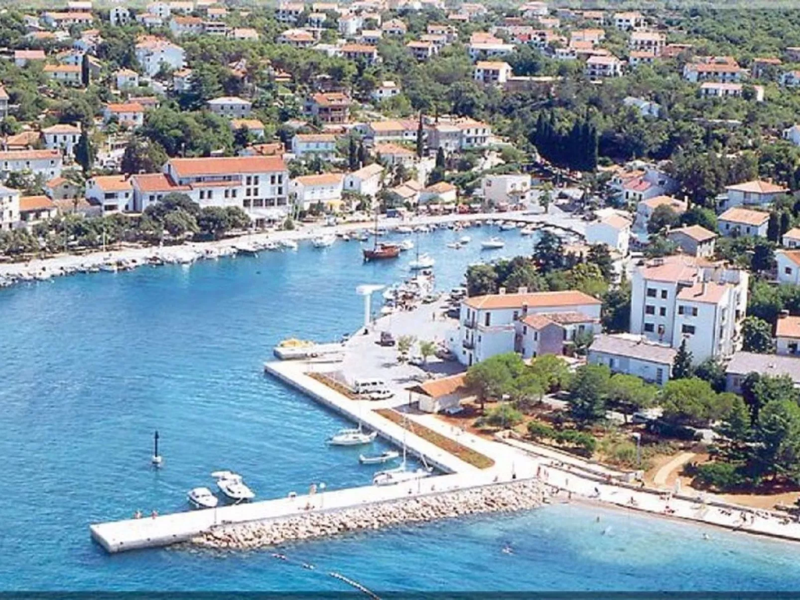 Villa Kamenica  im mediterranen Stil mit Innen- und Außenpool - Image-tags.info