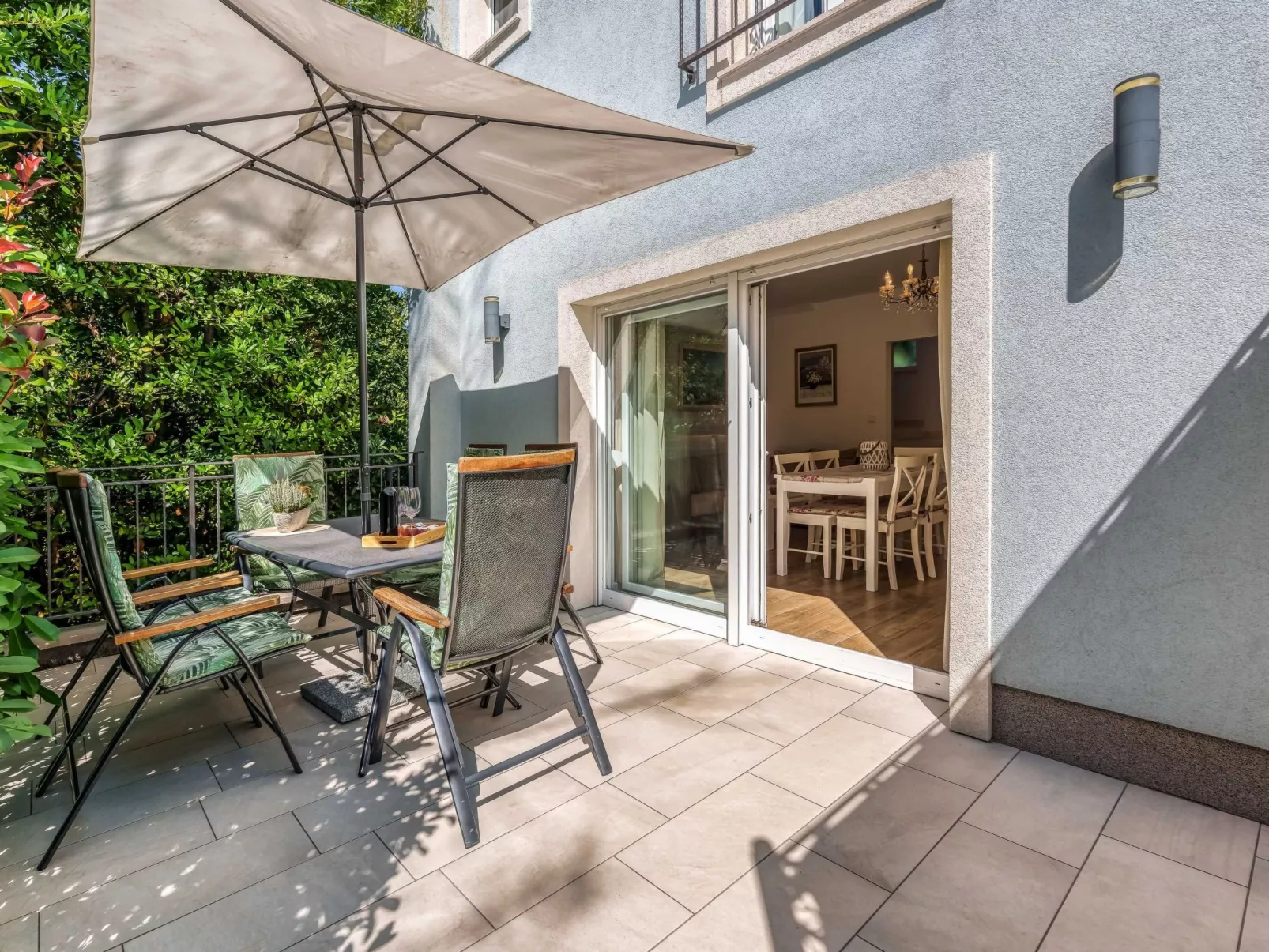 "Andrea" mit Whirlpool - Image-tags.info