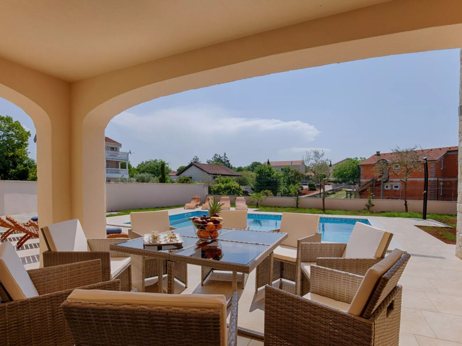 Haus in Pinezići mit privatem Pool - Image-tags.info