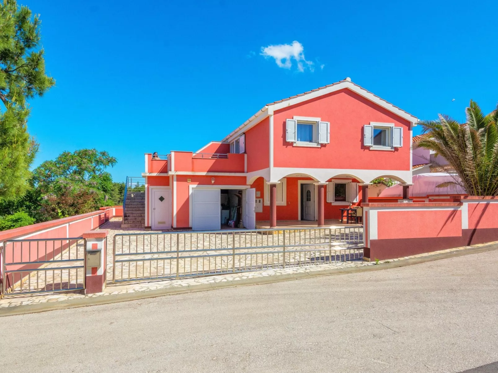 Apartment Kopi 1 - Image-tags.info