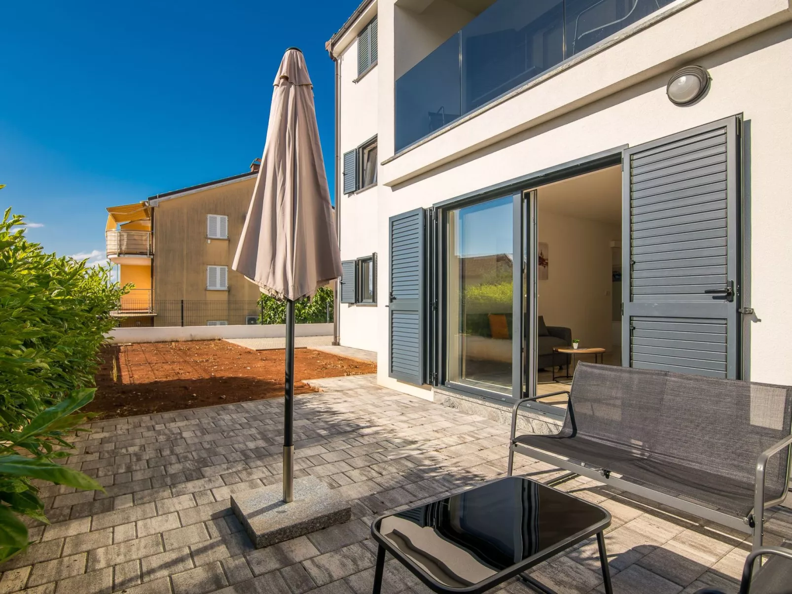 Martina 1 - Image-tags.info