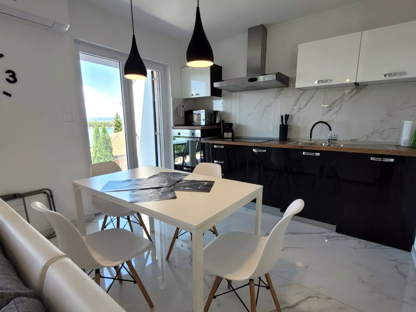 "Carla2" direkt am Strand - Image-tags.info