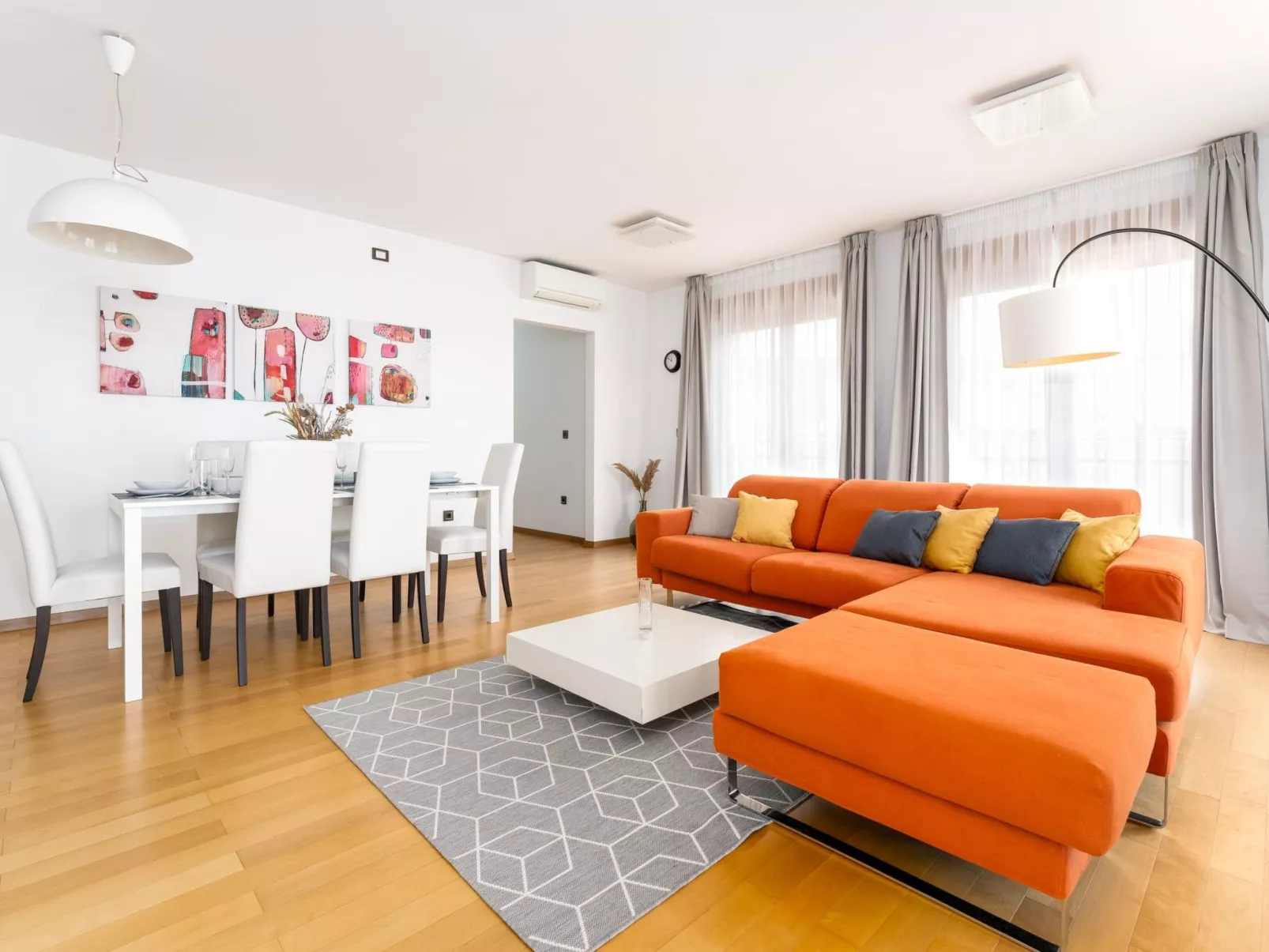 Wohnung "Zayml Povile" mit Blick auf das Wasser - Image-tags.info