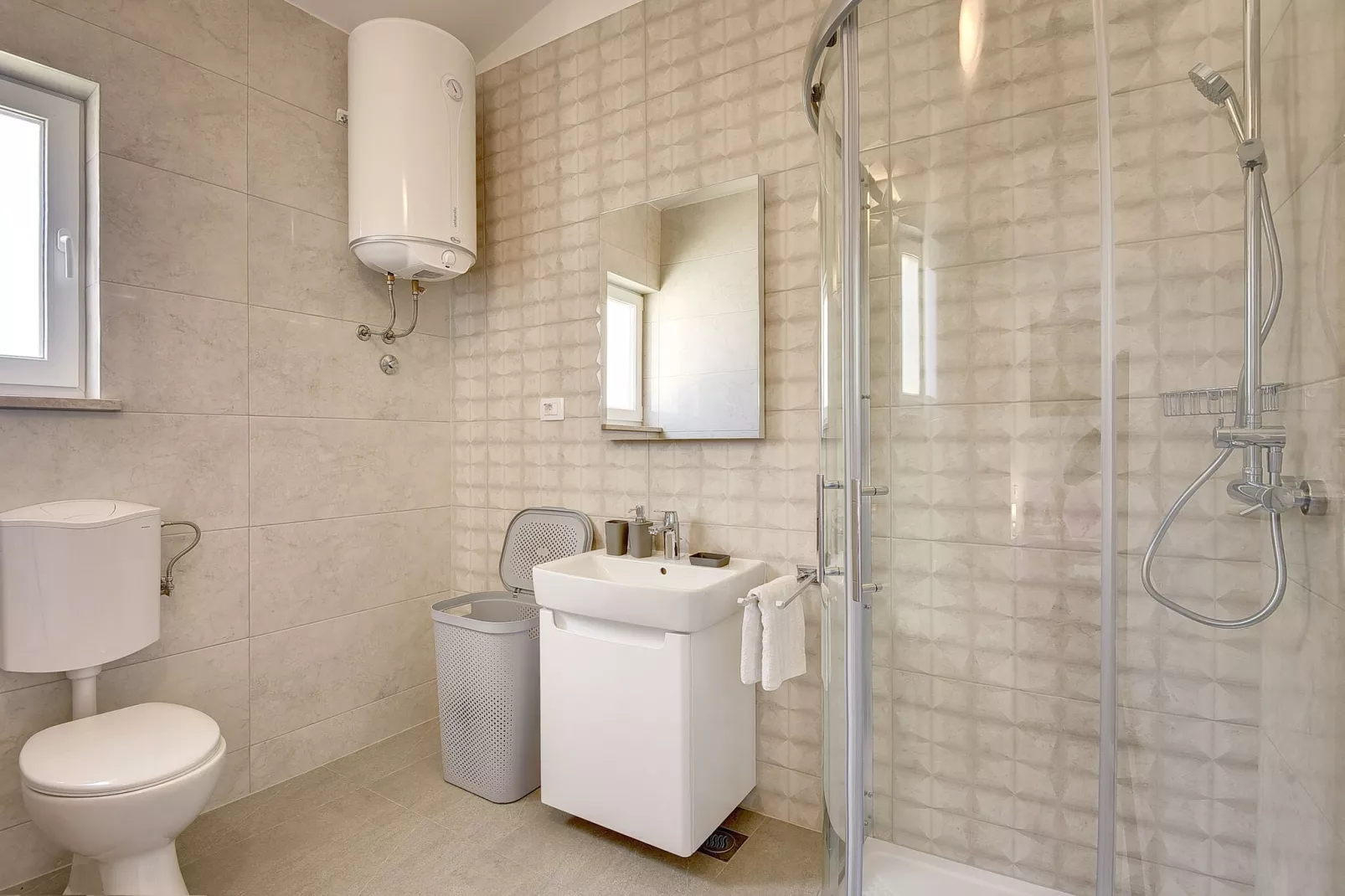 Villa Lu-Bathroom