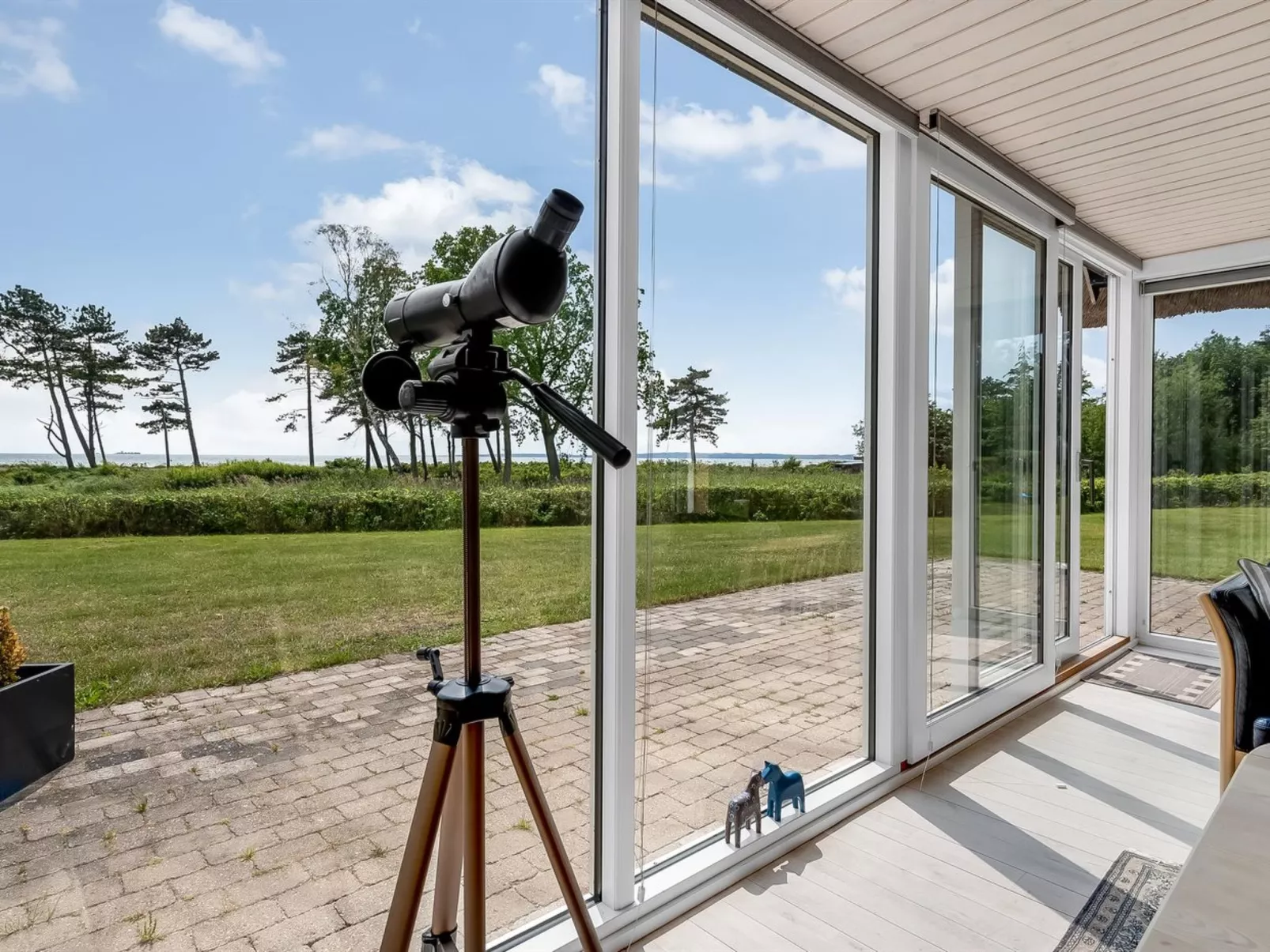 "Ellanora" - 50m from the sea - Draußen