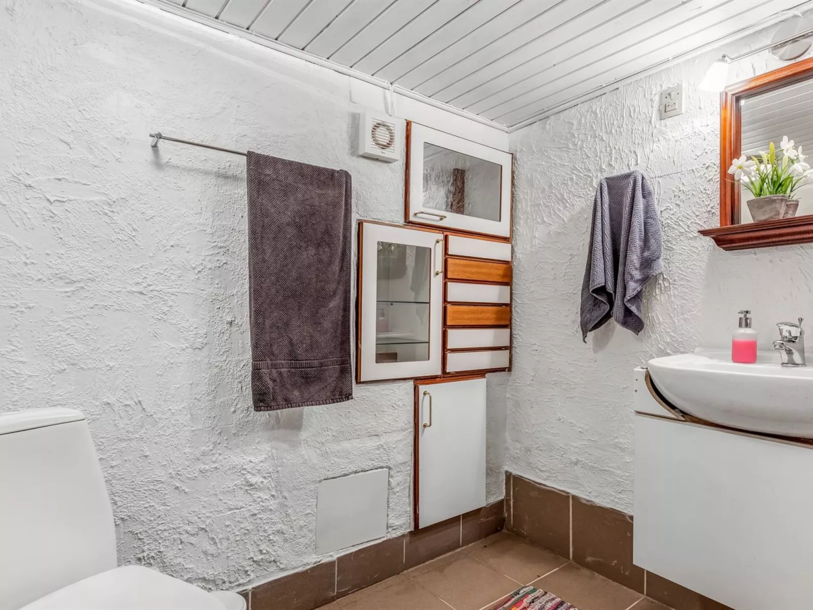 "Jouni" - 18km from the sea - Inside