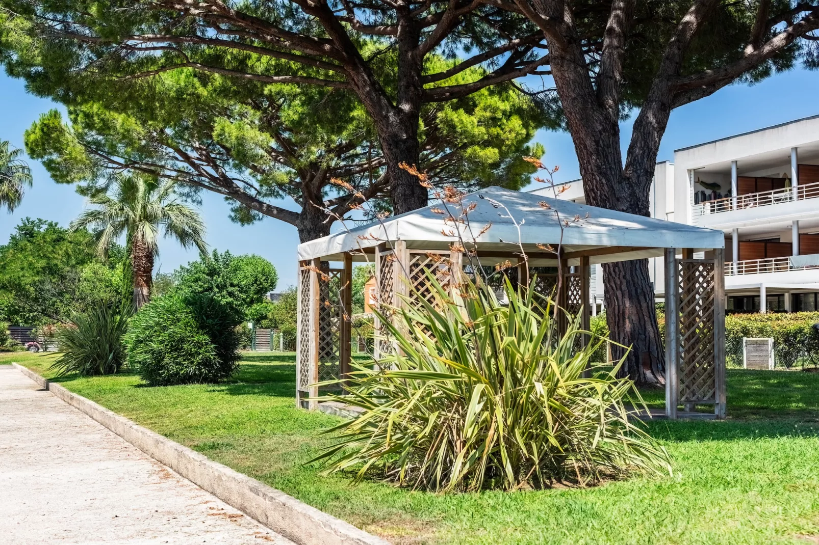 Carre Marine N°104 - 2P4 - Im Freien