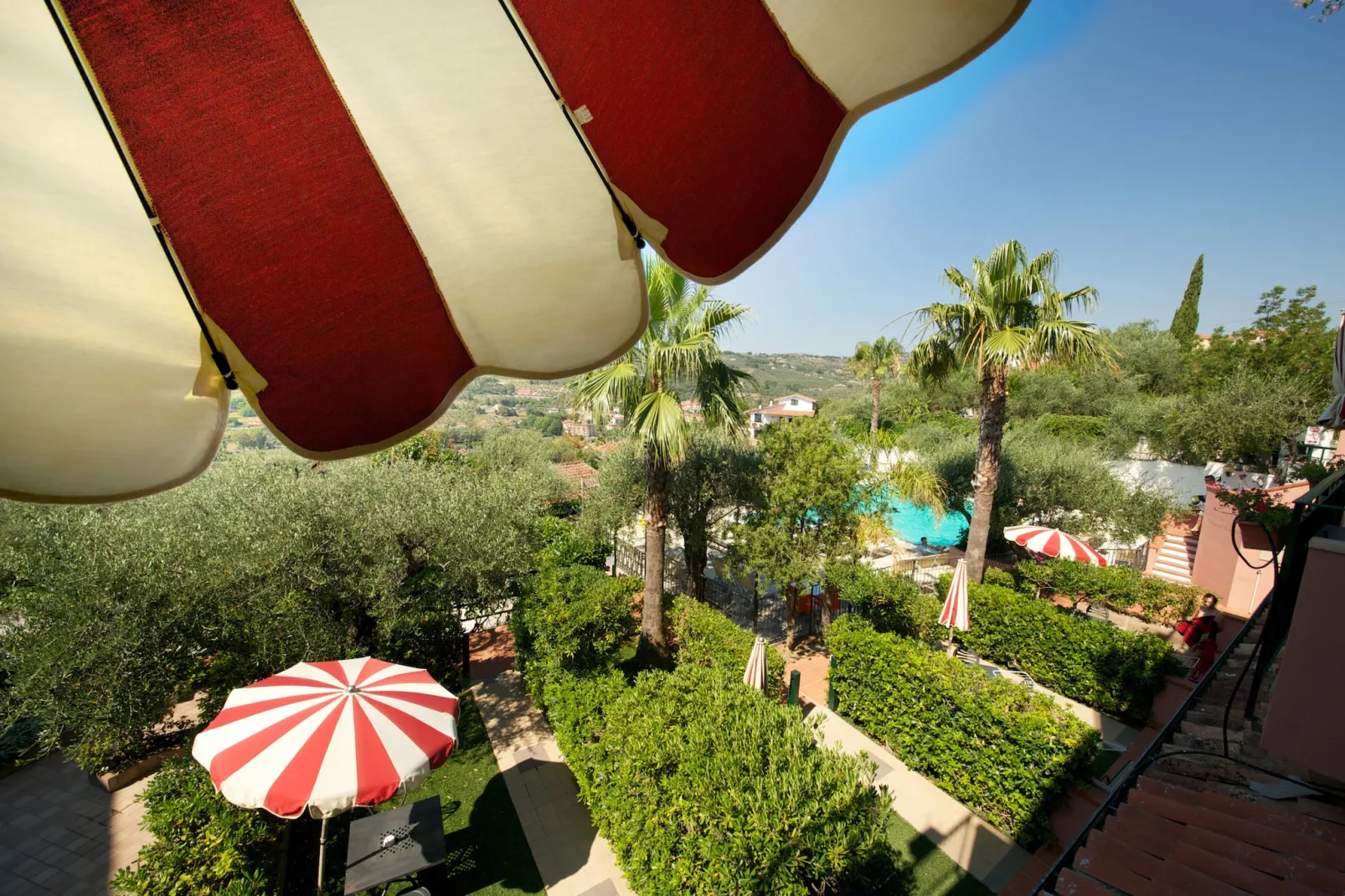 RESIDENCE VILLA GIADA IMPERIA - TWO-ROOM APARTMENT 5 PAX Ginestra B5 - Vue d'été