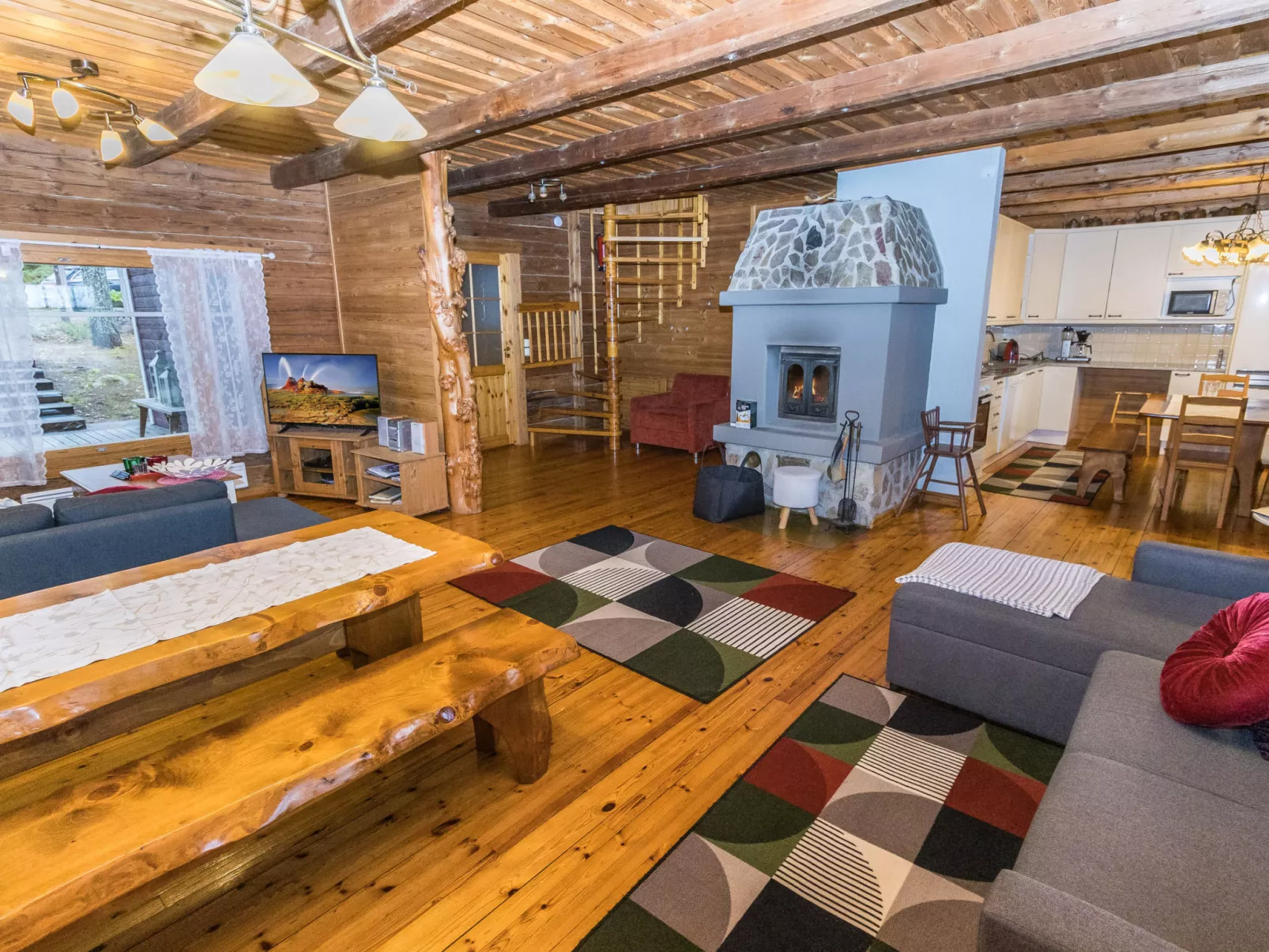 Villa huvikalliola - Drinnen