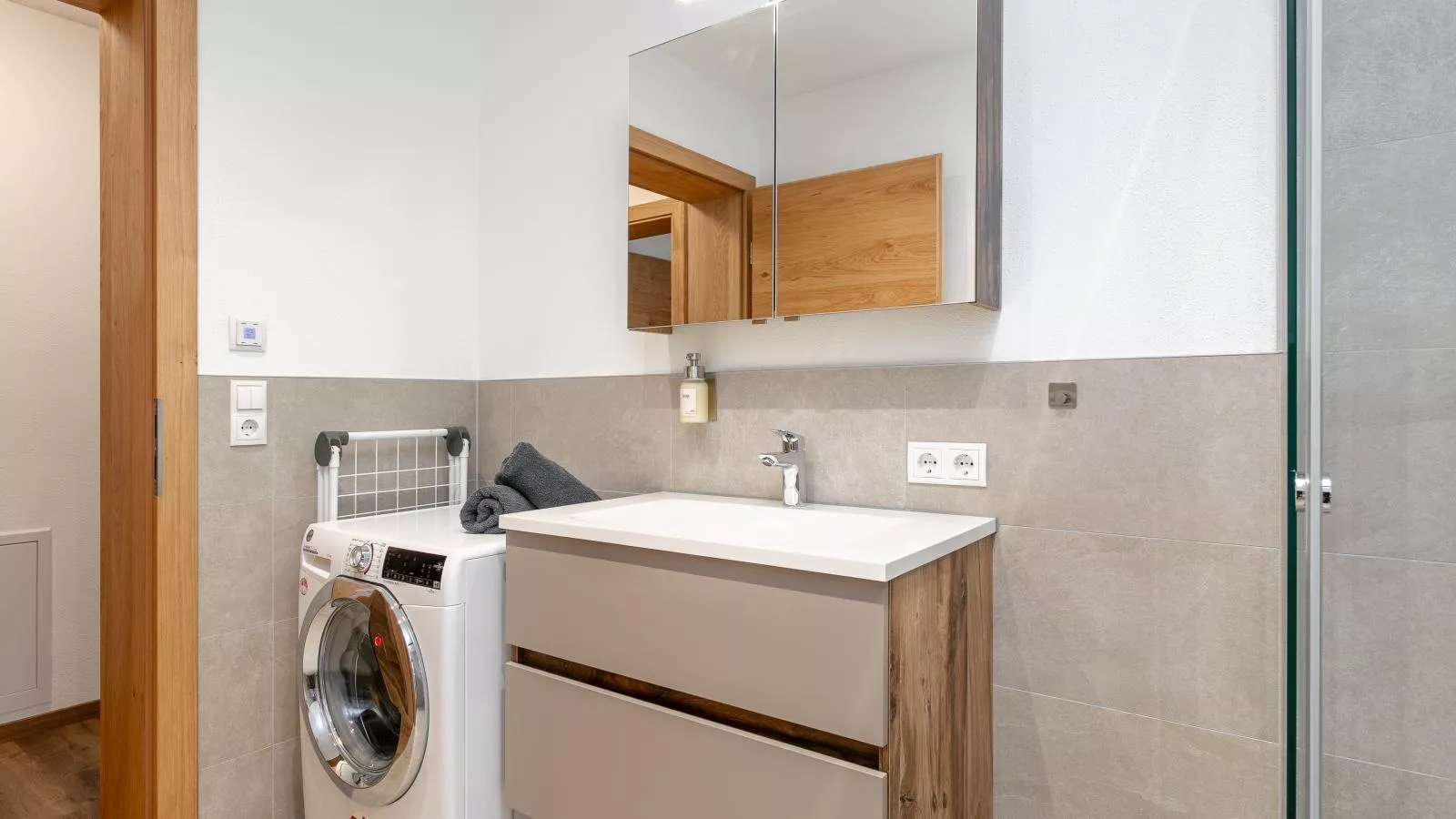 OberhAUSZEIT - Bathroom