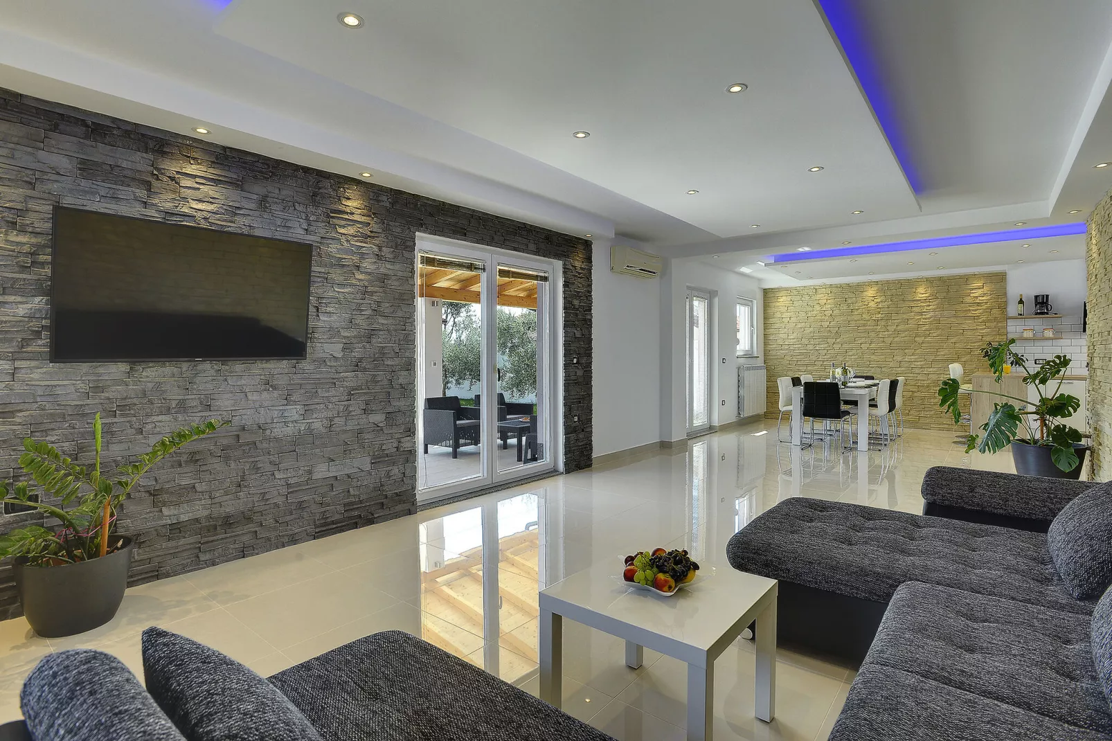 Villa Zeus-Living room
