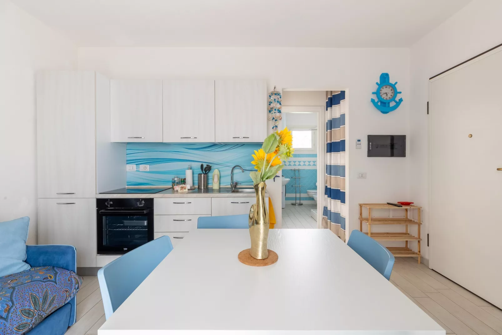 BILO BADESI CON PISCINA - Wohnzimmer