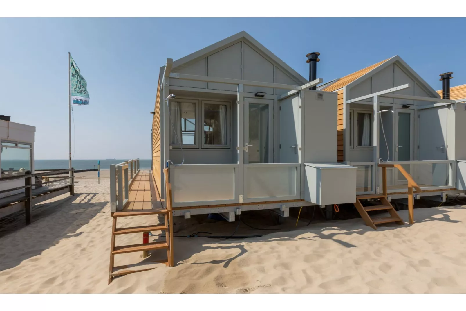 Slaapstrandhuisje - Strand dishoek 68  Dishoek-Exterior in summer