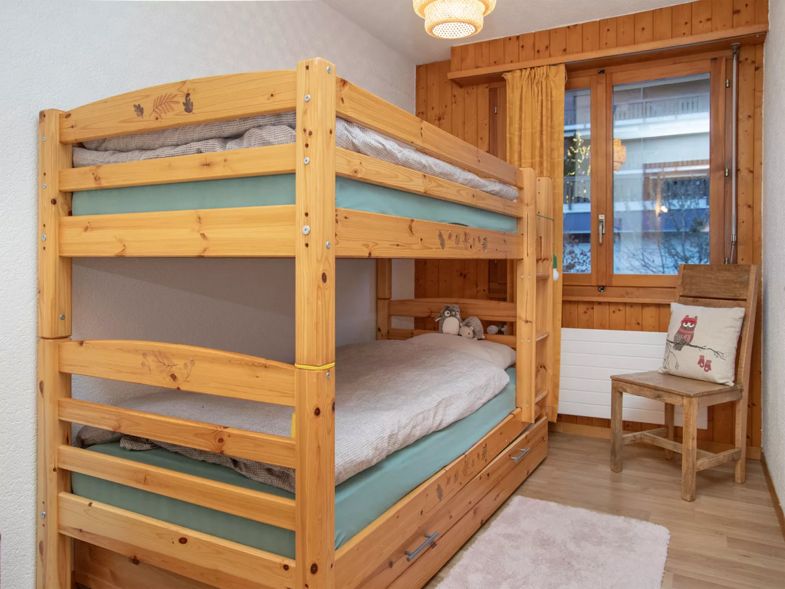 Beau Site No 21 - Inside