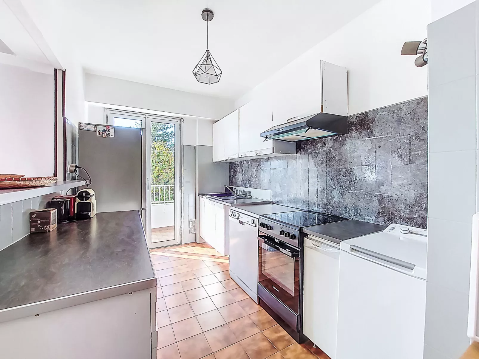 Le Clos tranquille-Drinnen