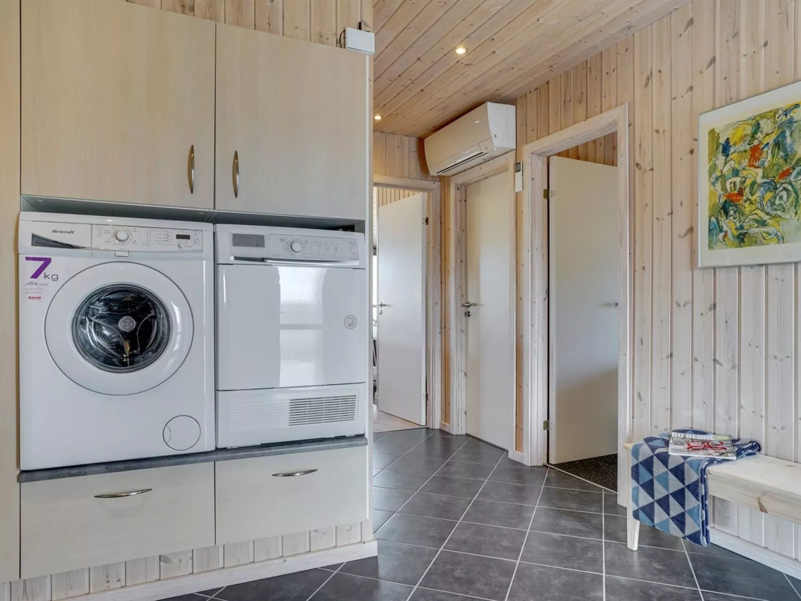 "Emelia" - 50m from the sea-Drinnen