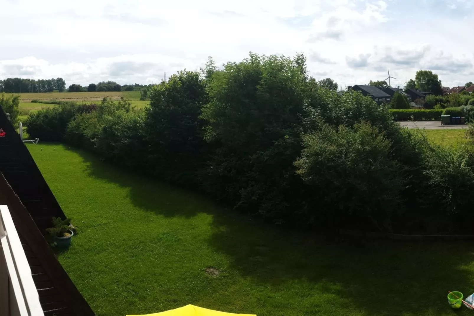 239782-Jardins en été