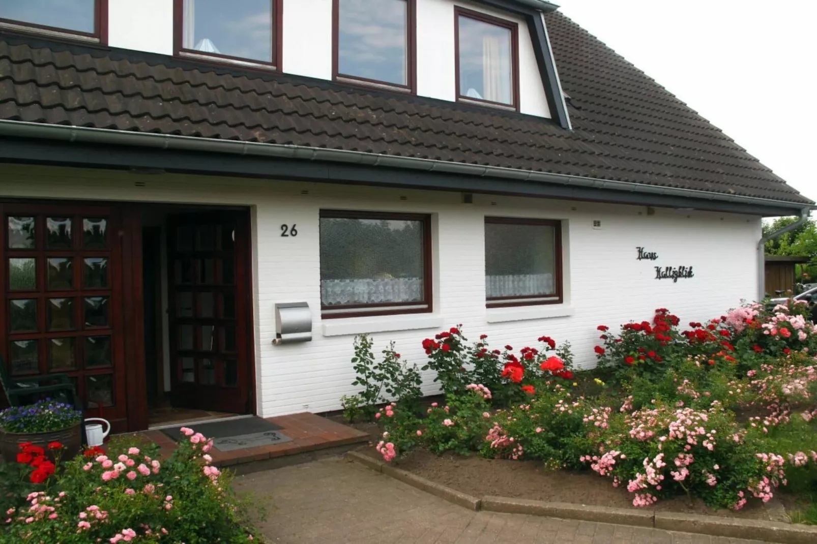 94443-Exterior in summer