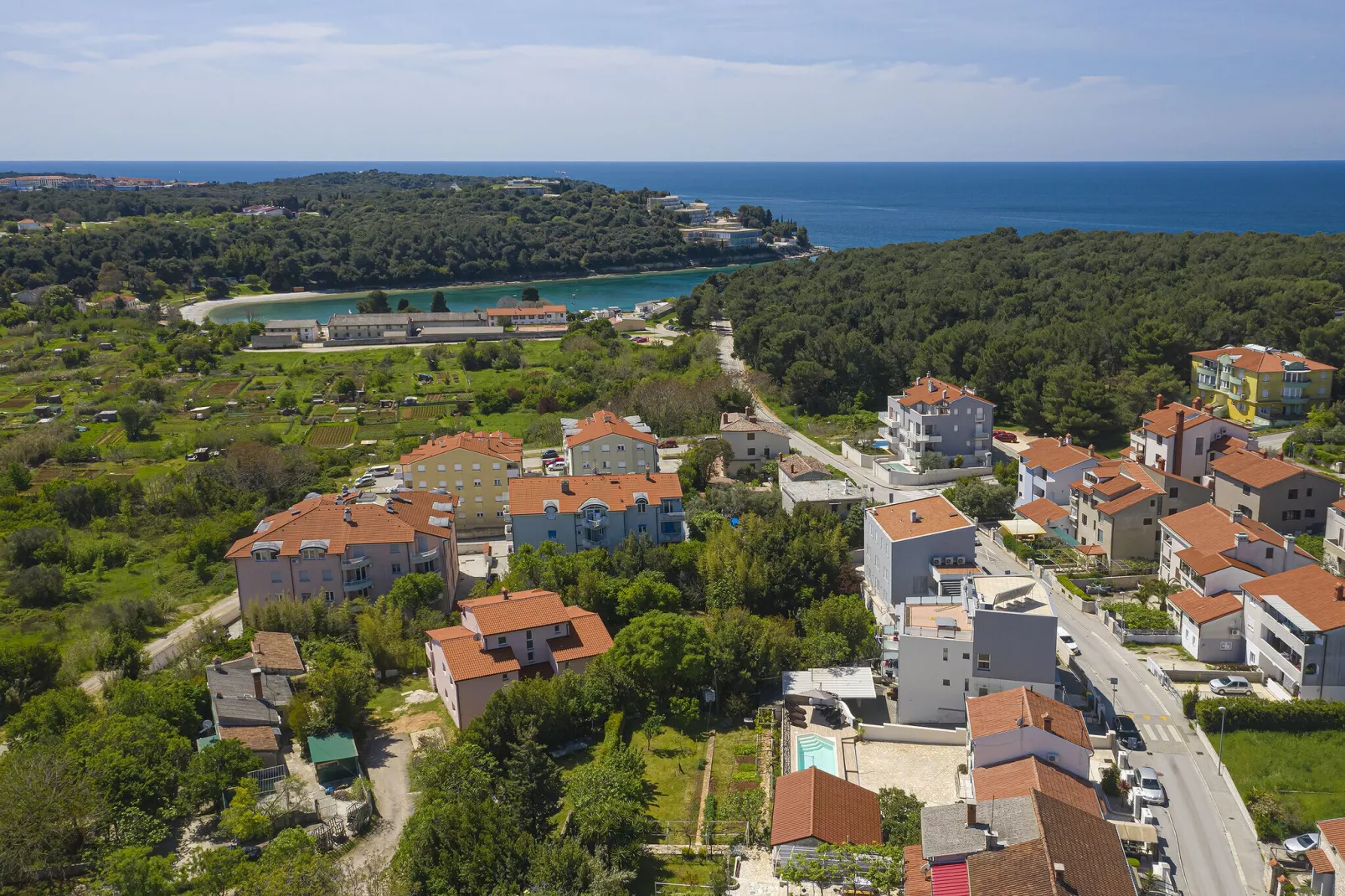 House Hodak A2-Areas summer 1km