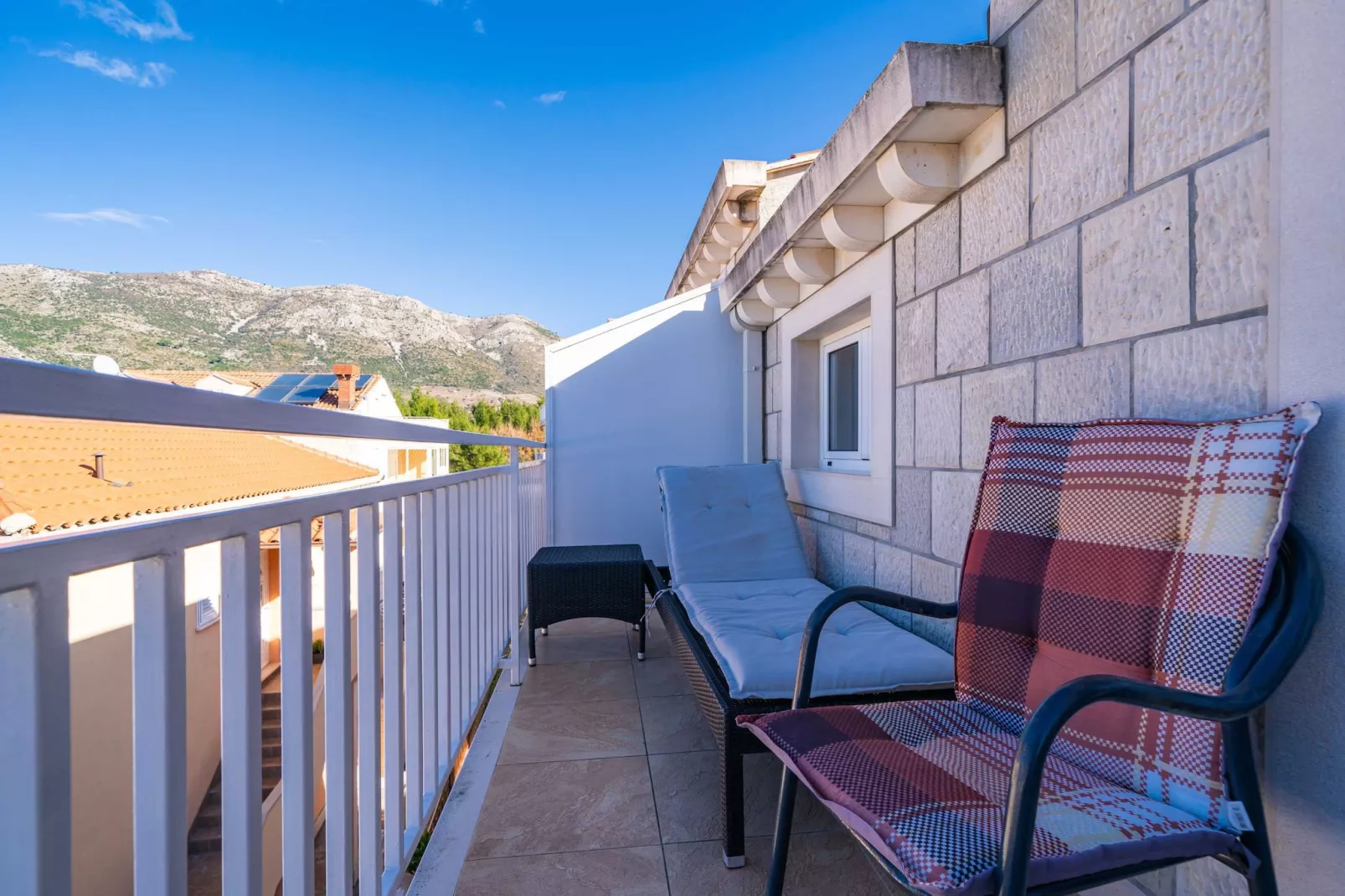 Apartments Senjo - One Bedroom Apartment with Balcony with Sea View (Apartman 1)-Terrasse