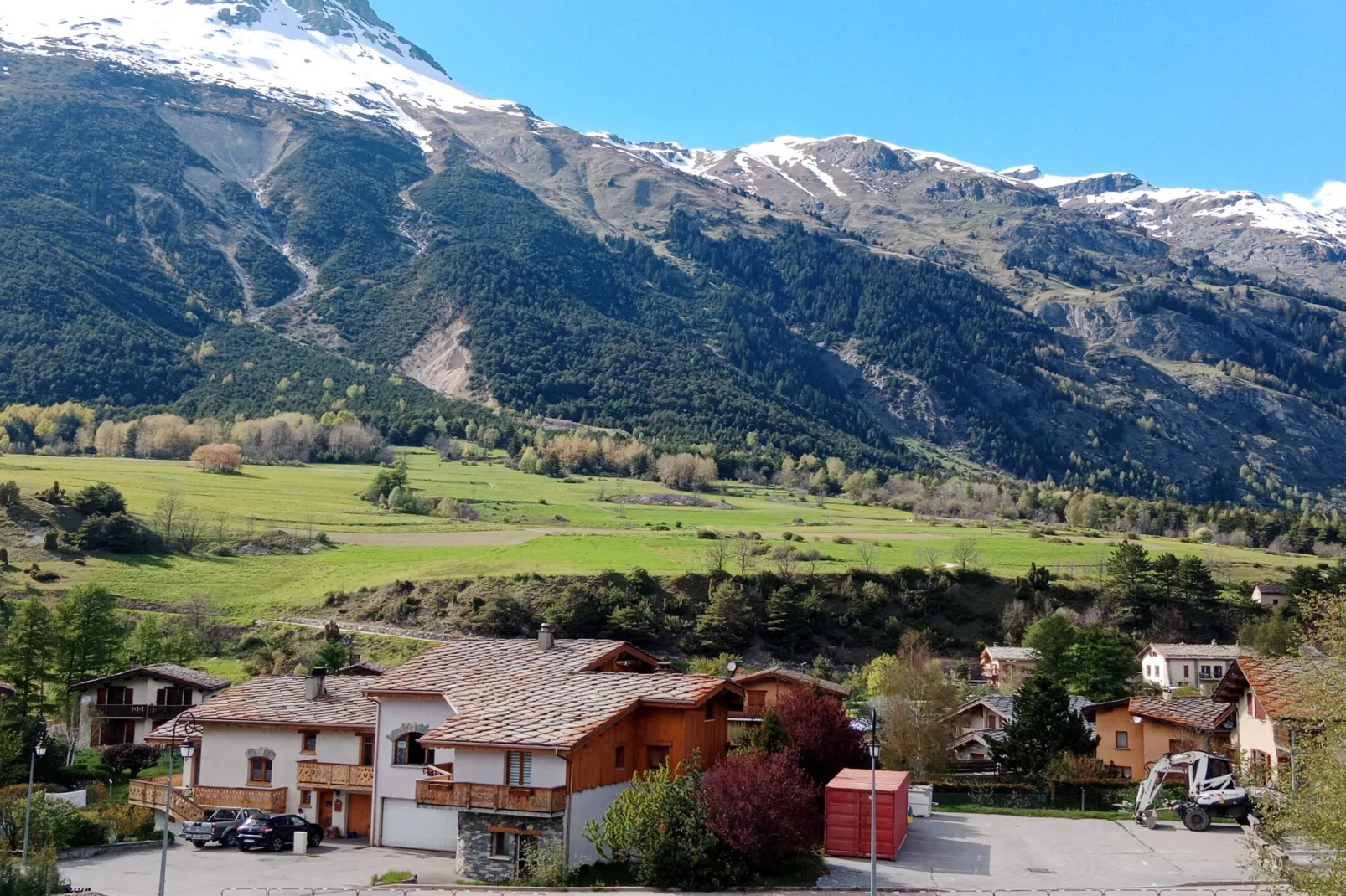 Terrasses F 104 - PARC NAT. VANOISE appart. 6 pers - Im Freien