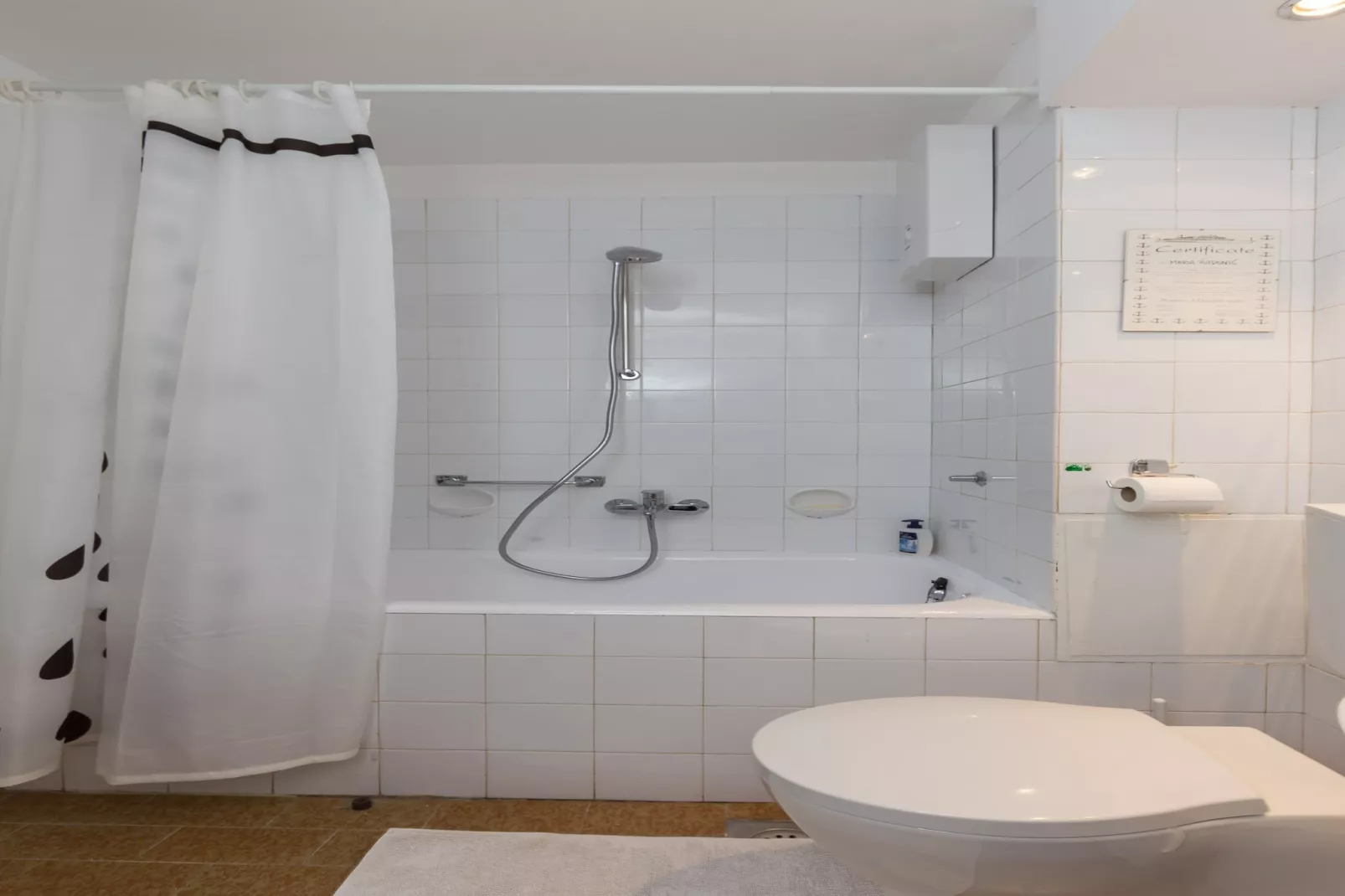 Apartment Nana-One Bedroom Apartment with Loggia and Sea View-Badezimmer