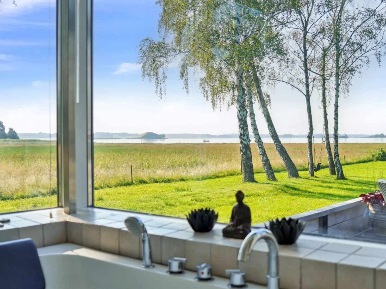 "Jo" - 175m to the fjord-Draußen