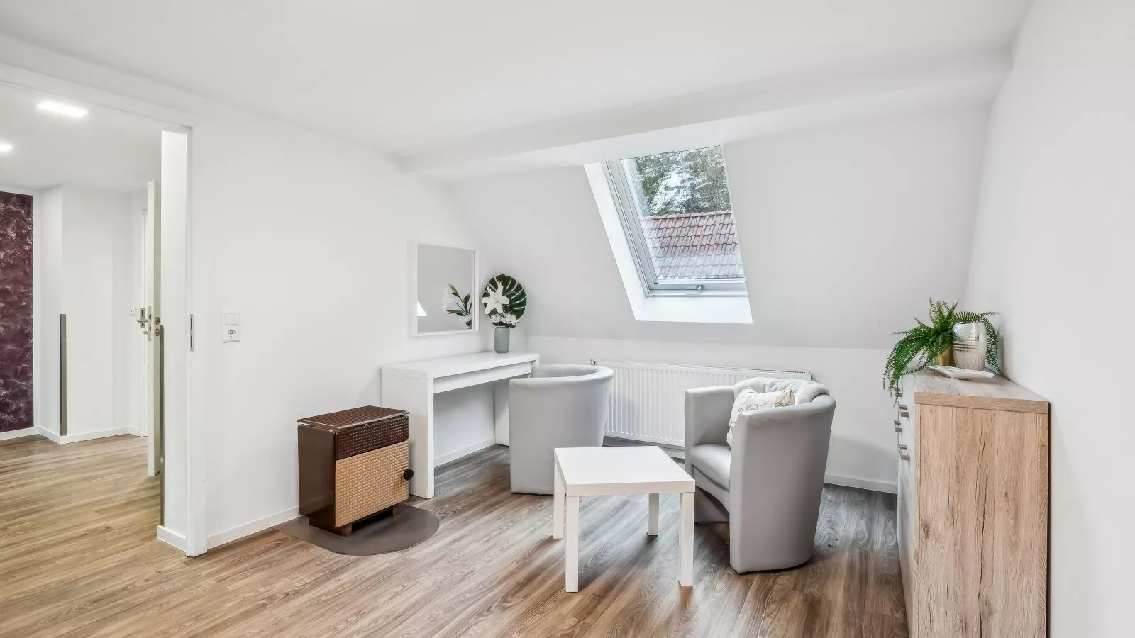 Mompels - Facilities