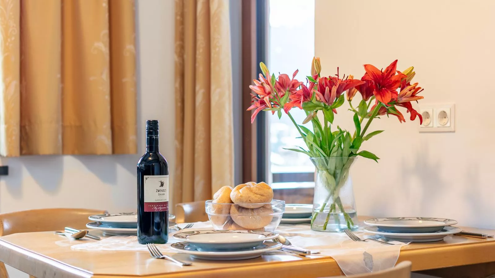 Landhaus Marchfeld Top 1  Top 2 - Dining room