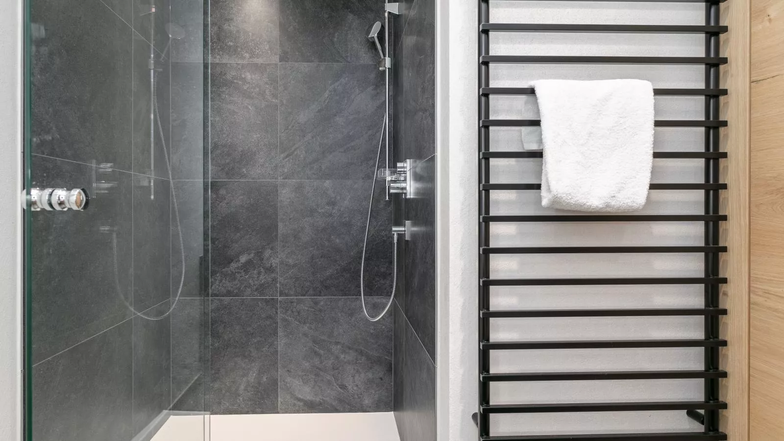 Haus Tauernblick Top 3 und 4-Badezimmer