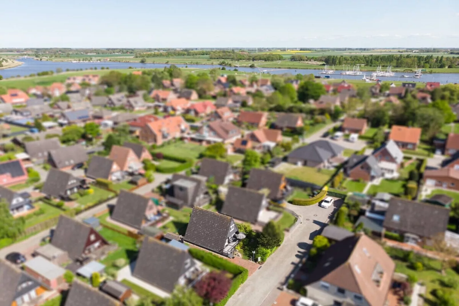 634121 - Außenbereich Sommer