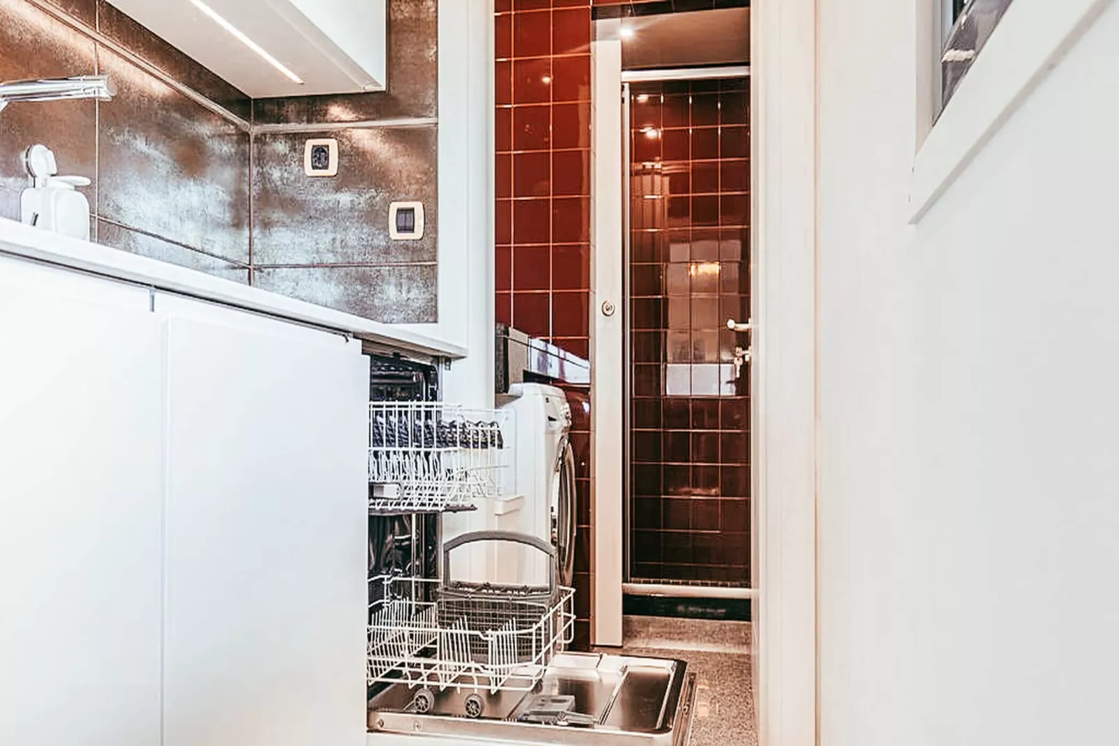 Trendy Apartment River View By Gthouse - Küche