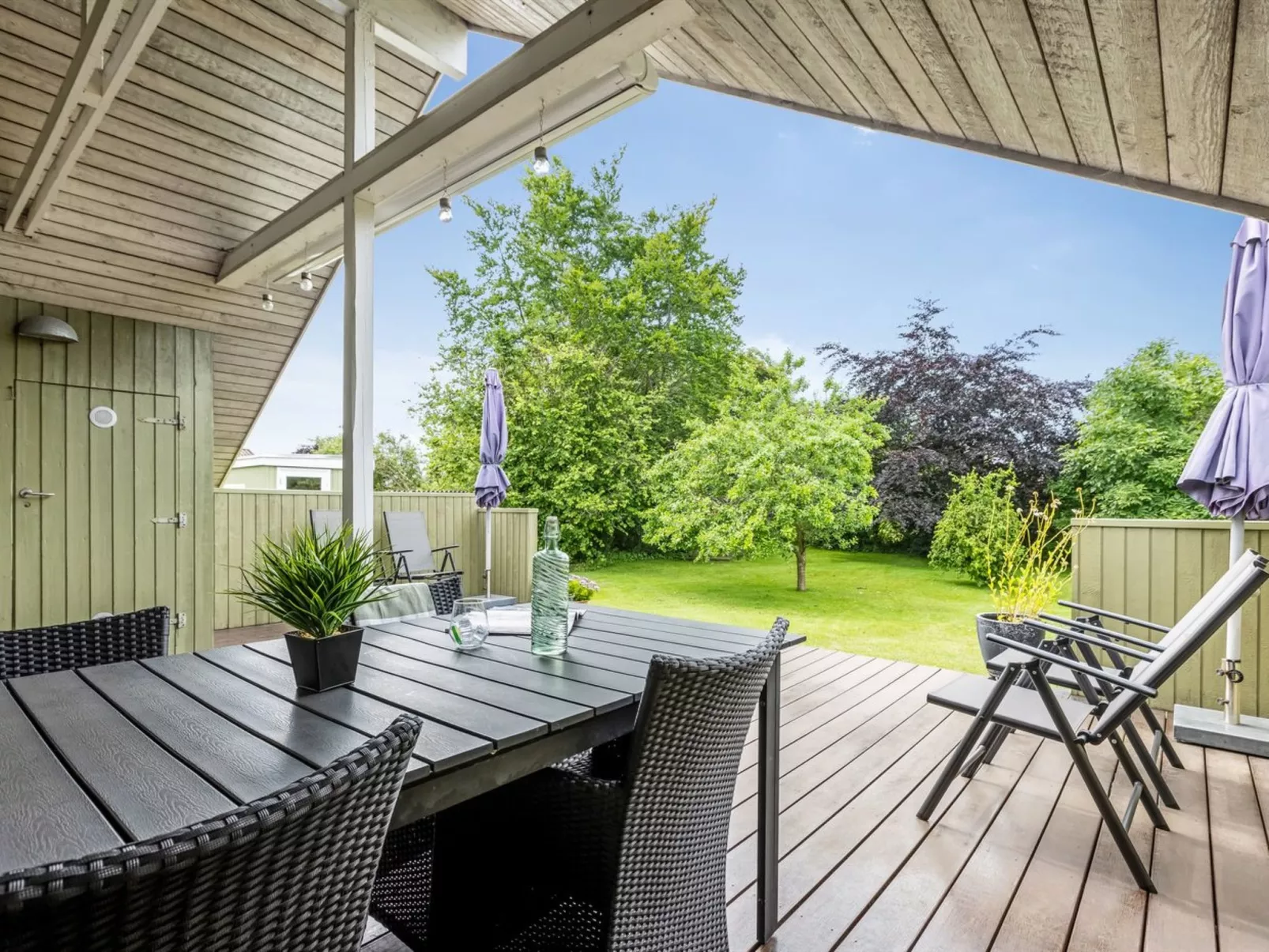 "Emiljan" -  from the sea-Dehors