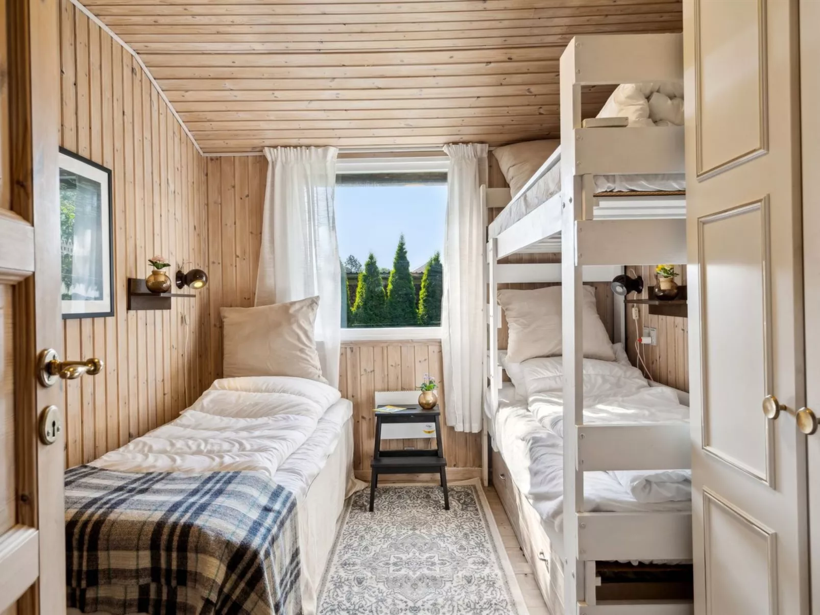 "Roald" - 320m from the sea-Drinnen