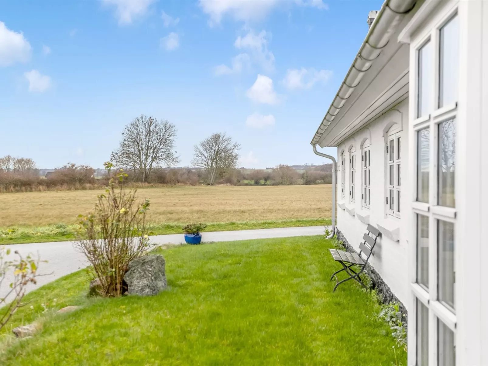 "Yorik" - 1.6km from the sea-Outside