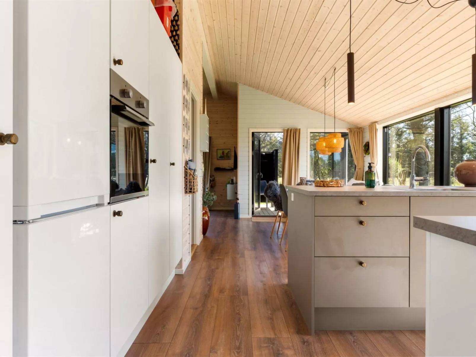 "Afkar" - 900m from the sea-Inside