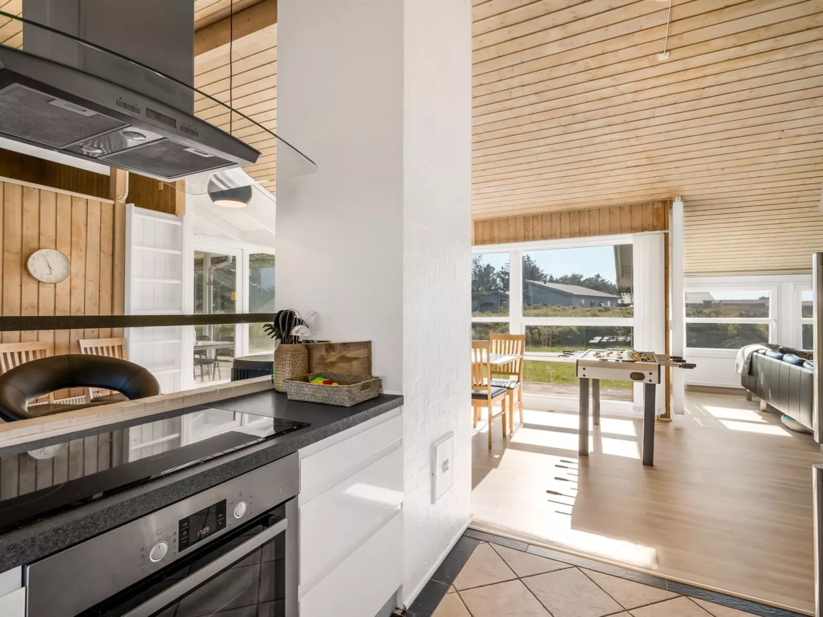 "Peder" - 700m from the sea-Inside