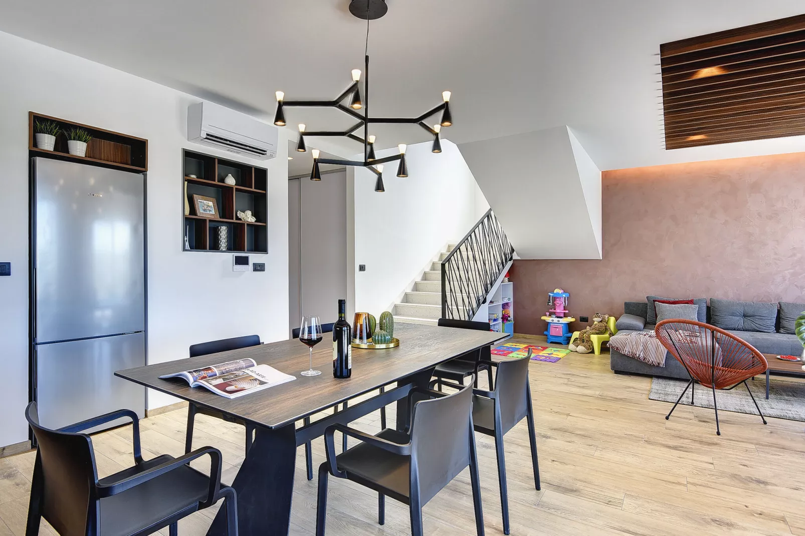 Villa Joy-Esszimmer