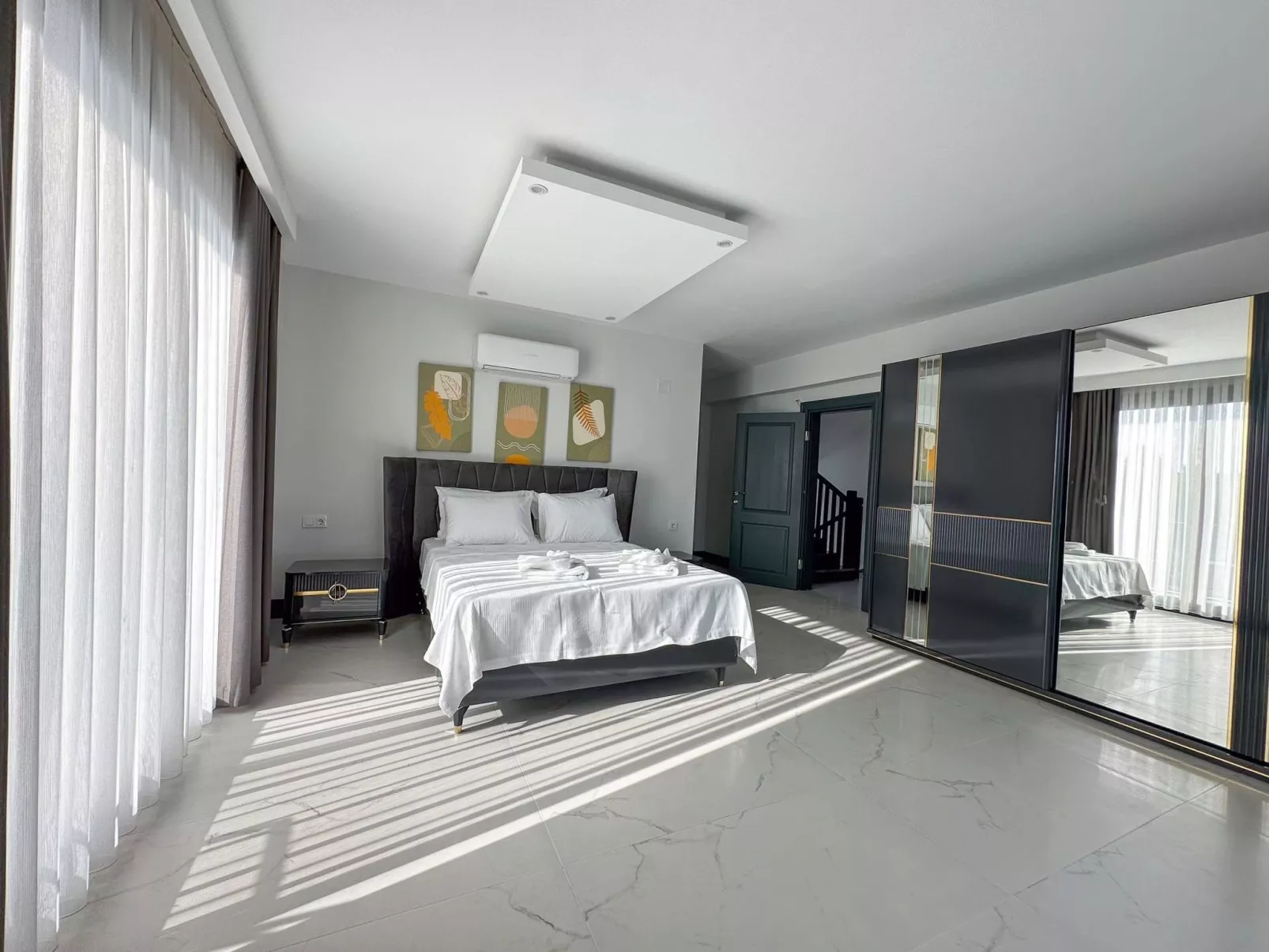 Villa Galaxy-Image-tags.info