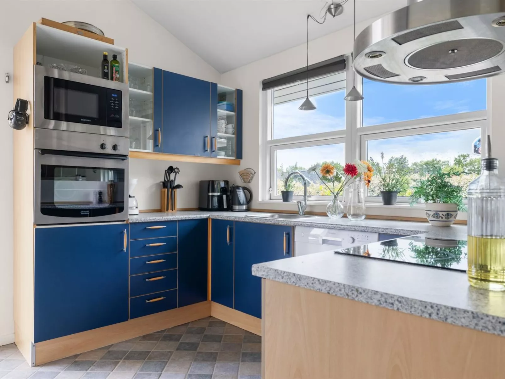 "Moa" - 350m from the sea-Drinnen