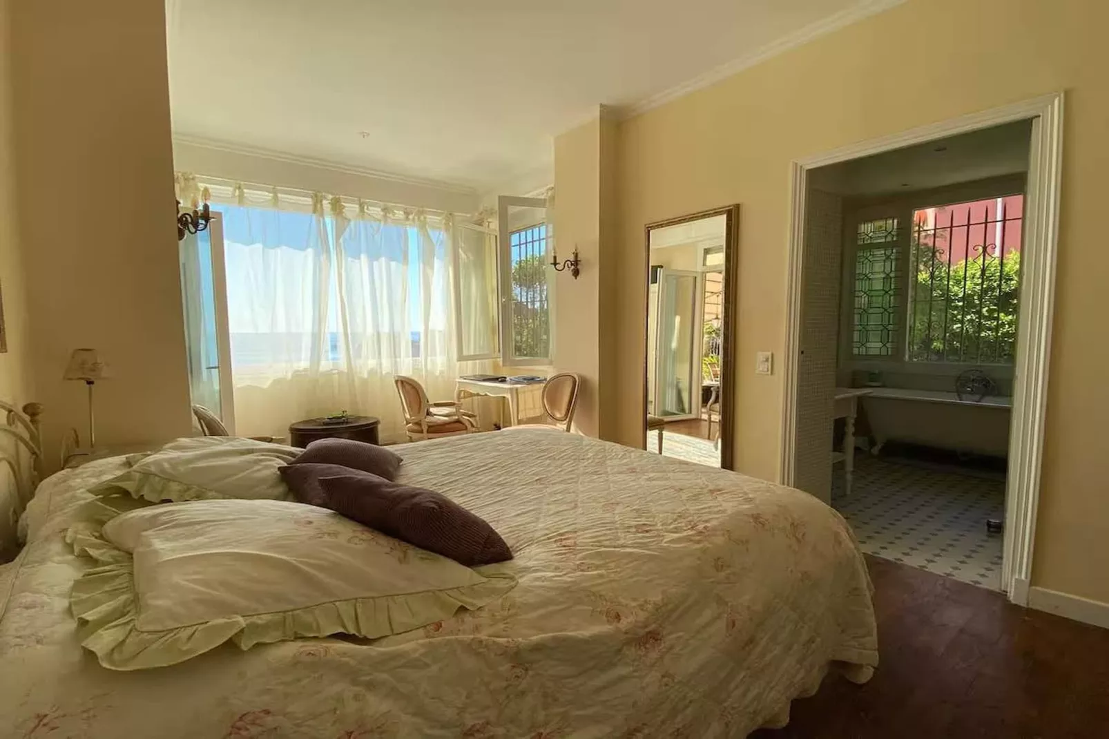 Villa plage privée vue sur la mer-Chambre