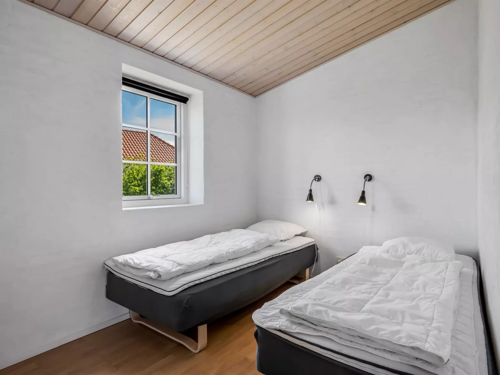 "Merit" - 3.2km from the sea-Drinnen