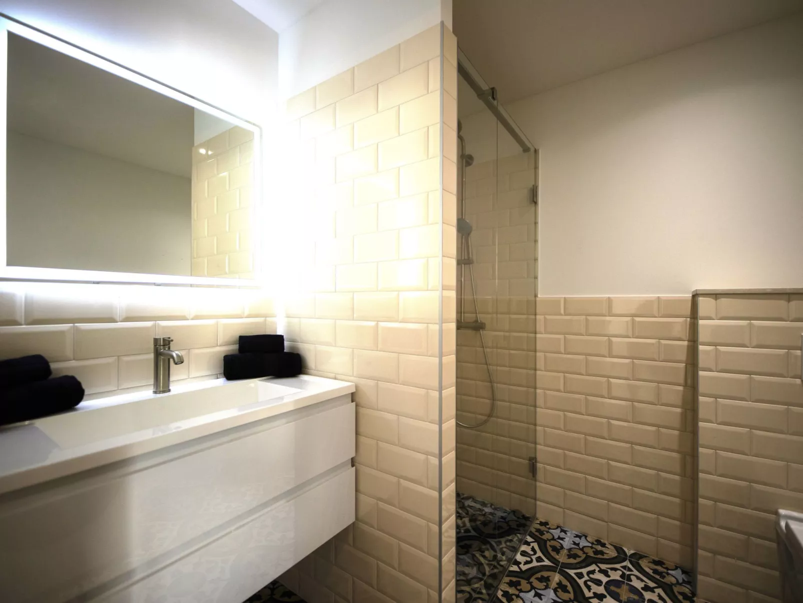 Schickes und modernes Maisonette im Stadtzentrum - Image-tags.info