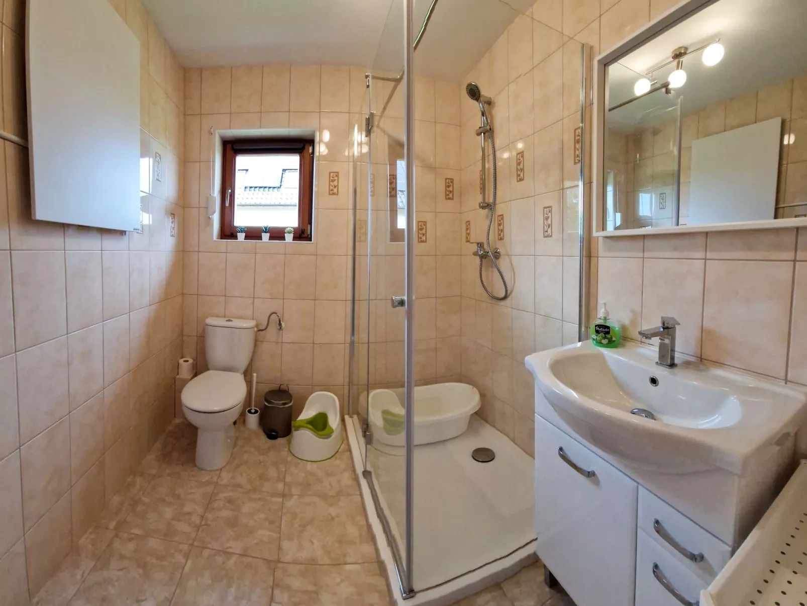 Landhaus mit Garten, Grill und Terrasse - Image-tags.info