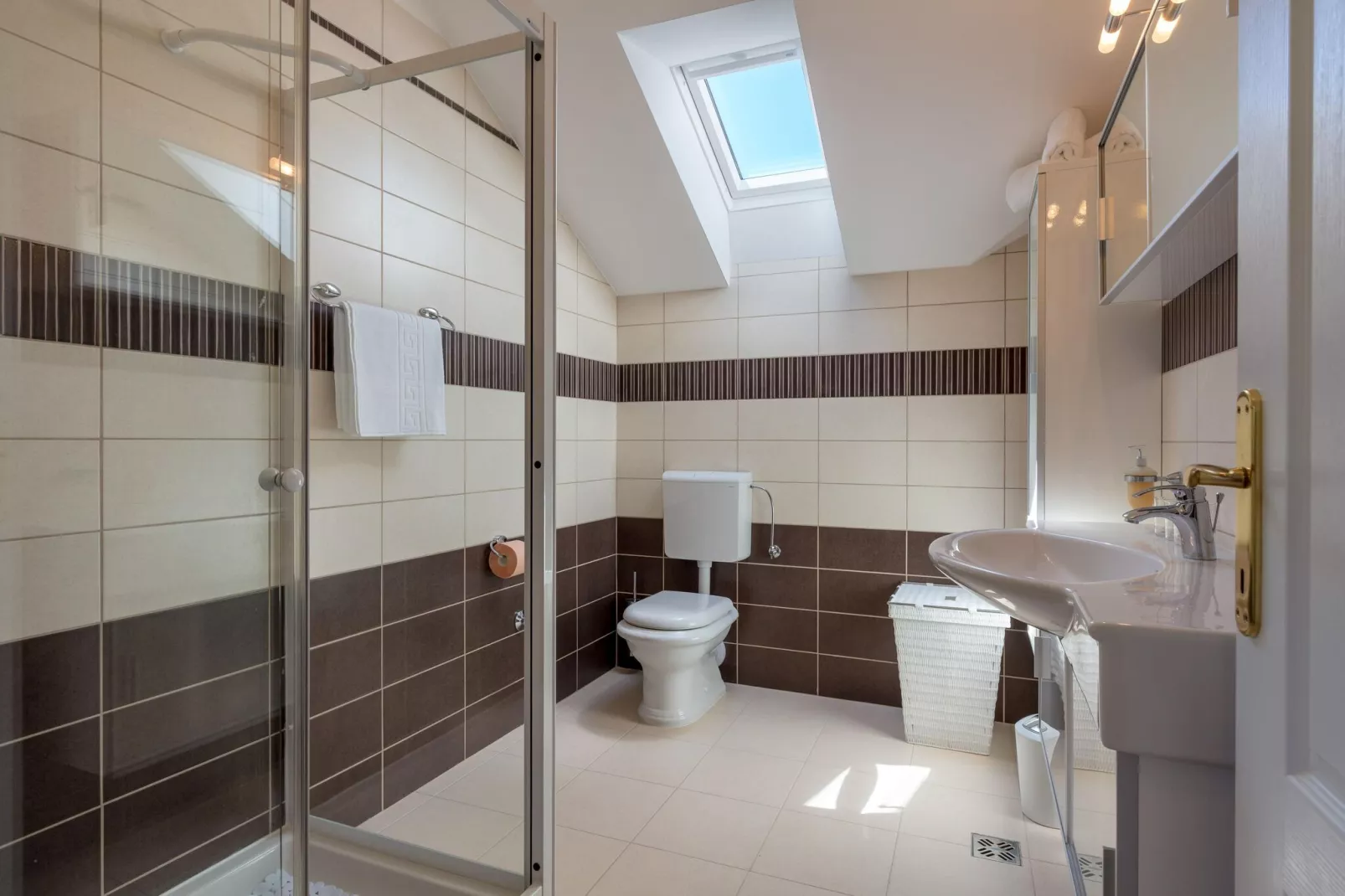 Villa Roglic-Salle de bain