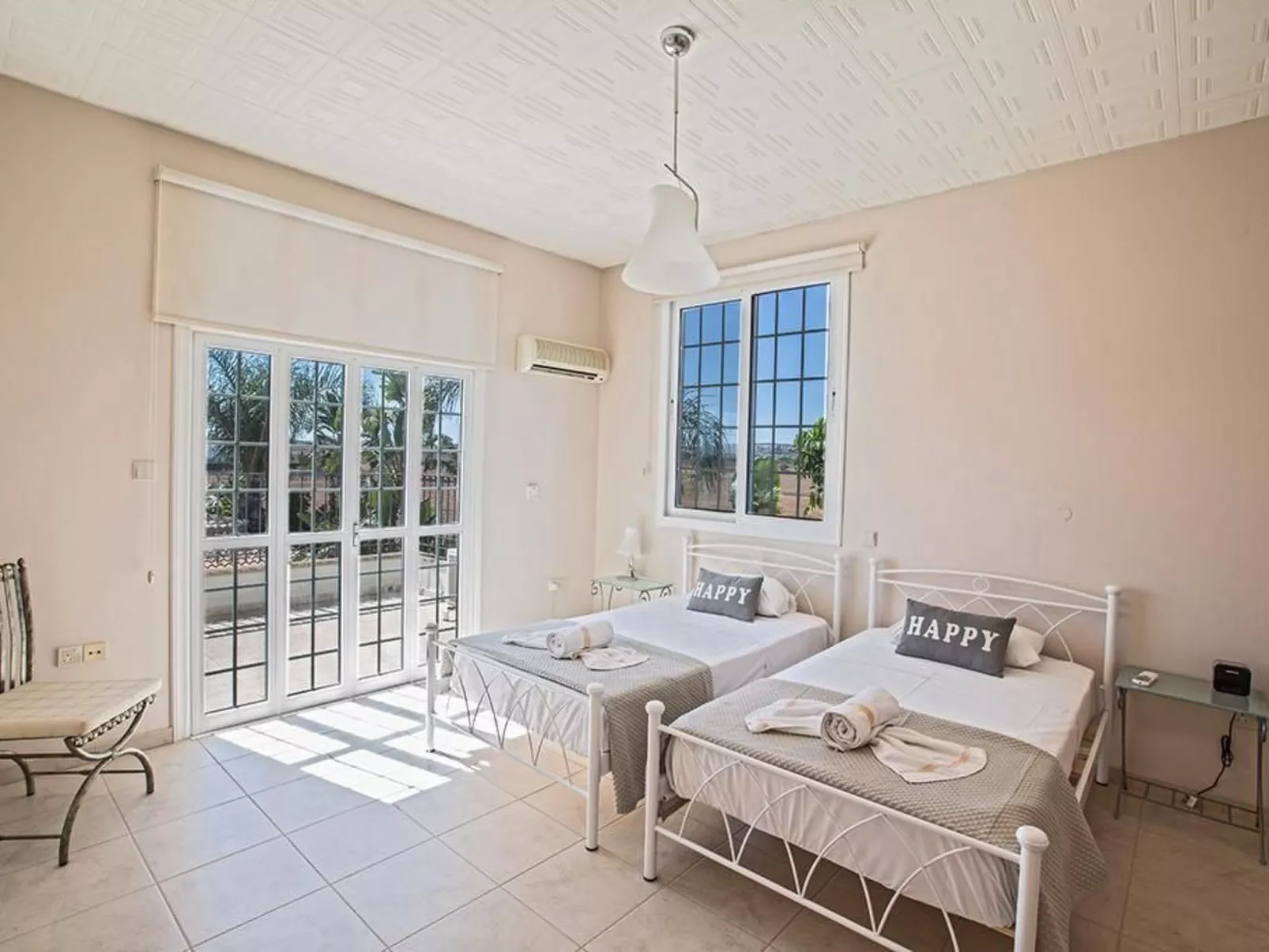 Familienvilla in Paralimni mit spektakulärer Aussicht - Image-tags.info